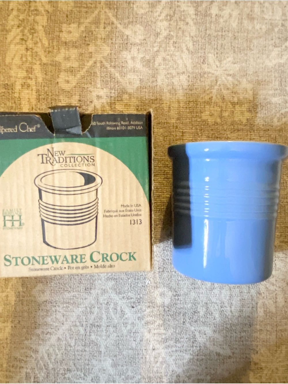 NIB Pampered Chef Family Heritage New Traditions Blue Crock 5.75" H x 5.25" W